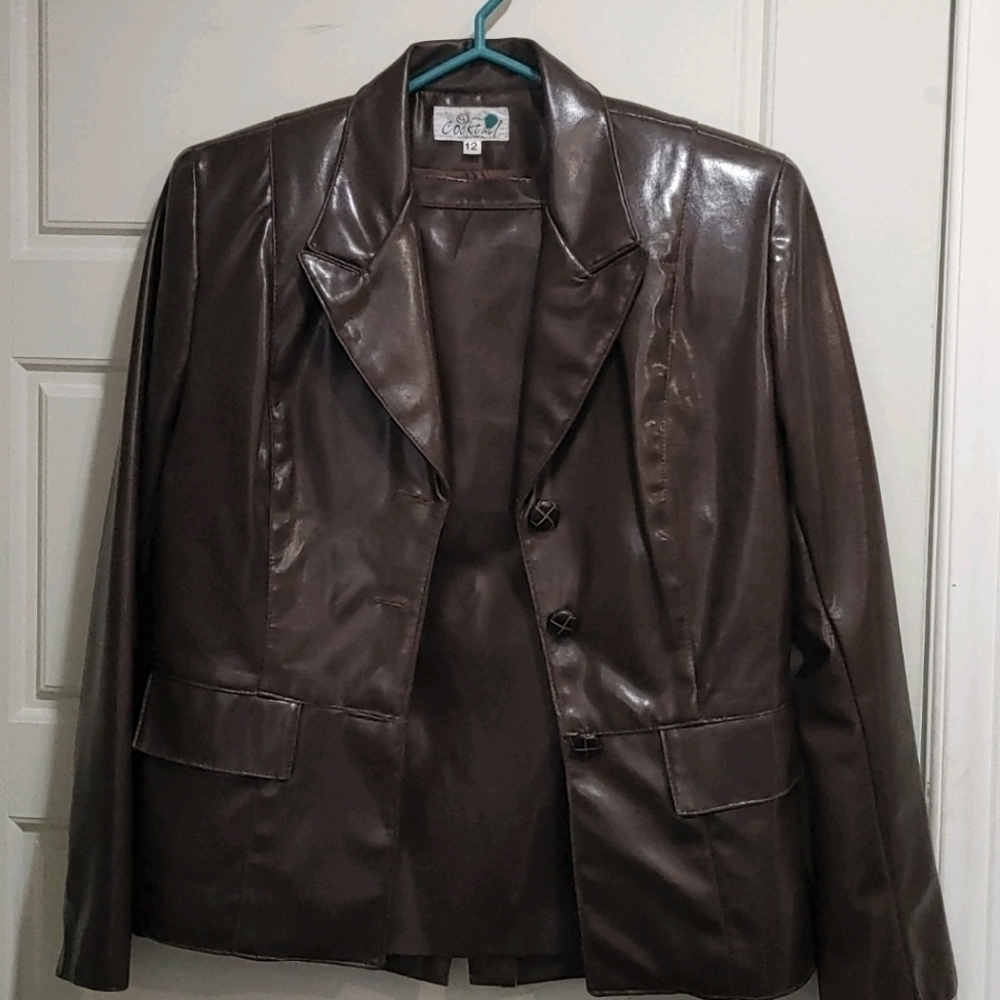 Women's skirt‎ suit faux Leather size 12 Brown